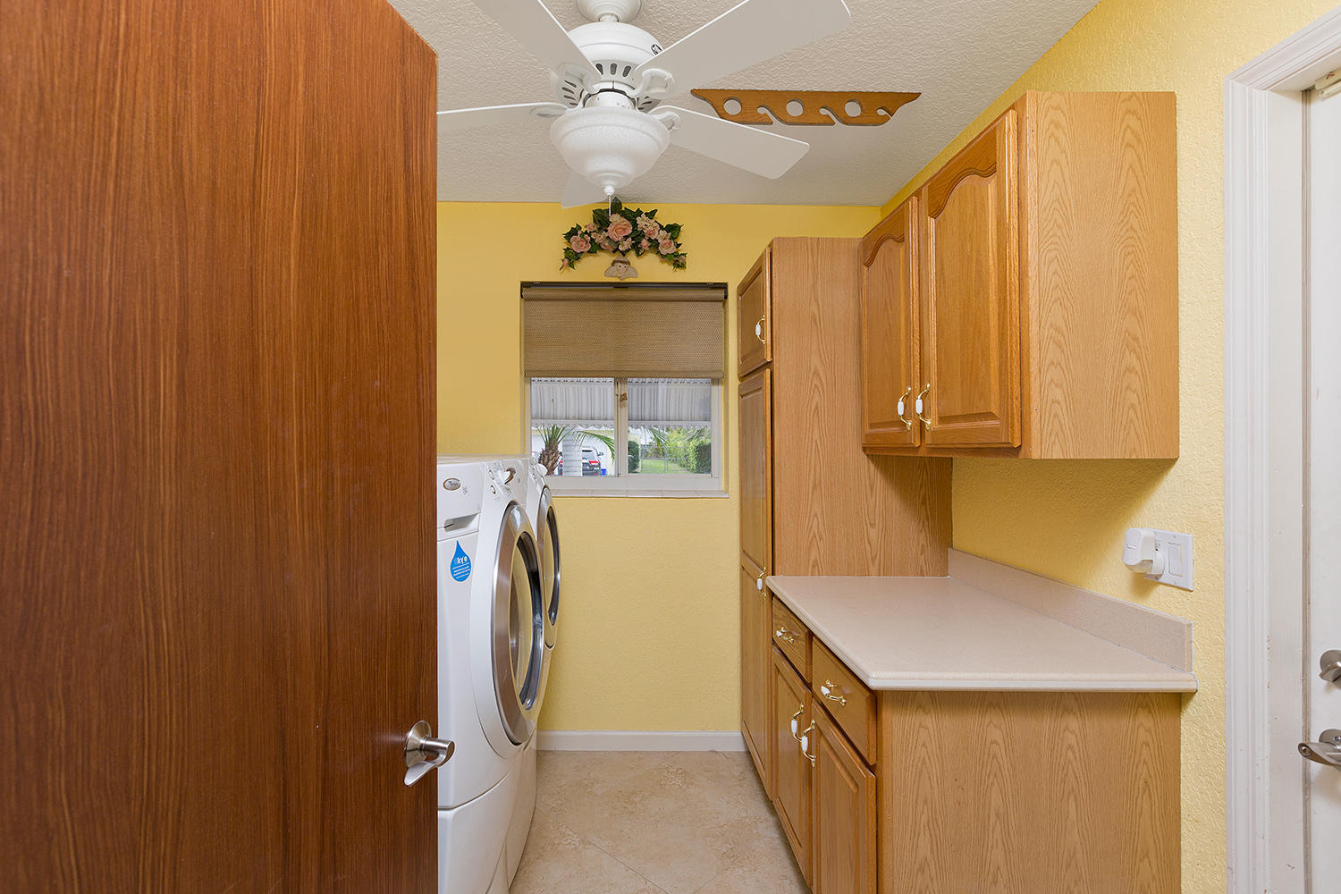 1169 Southwest 14th Street Boca Raton, FL 33486 - Photo 19 of 22 18_Laundryroom.jpg