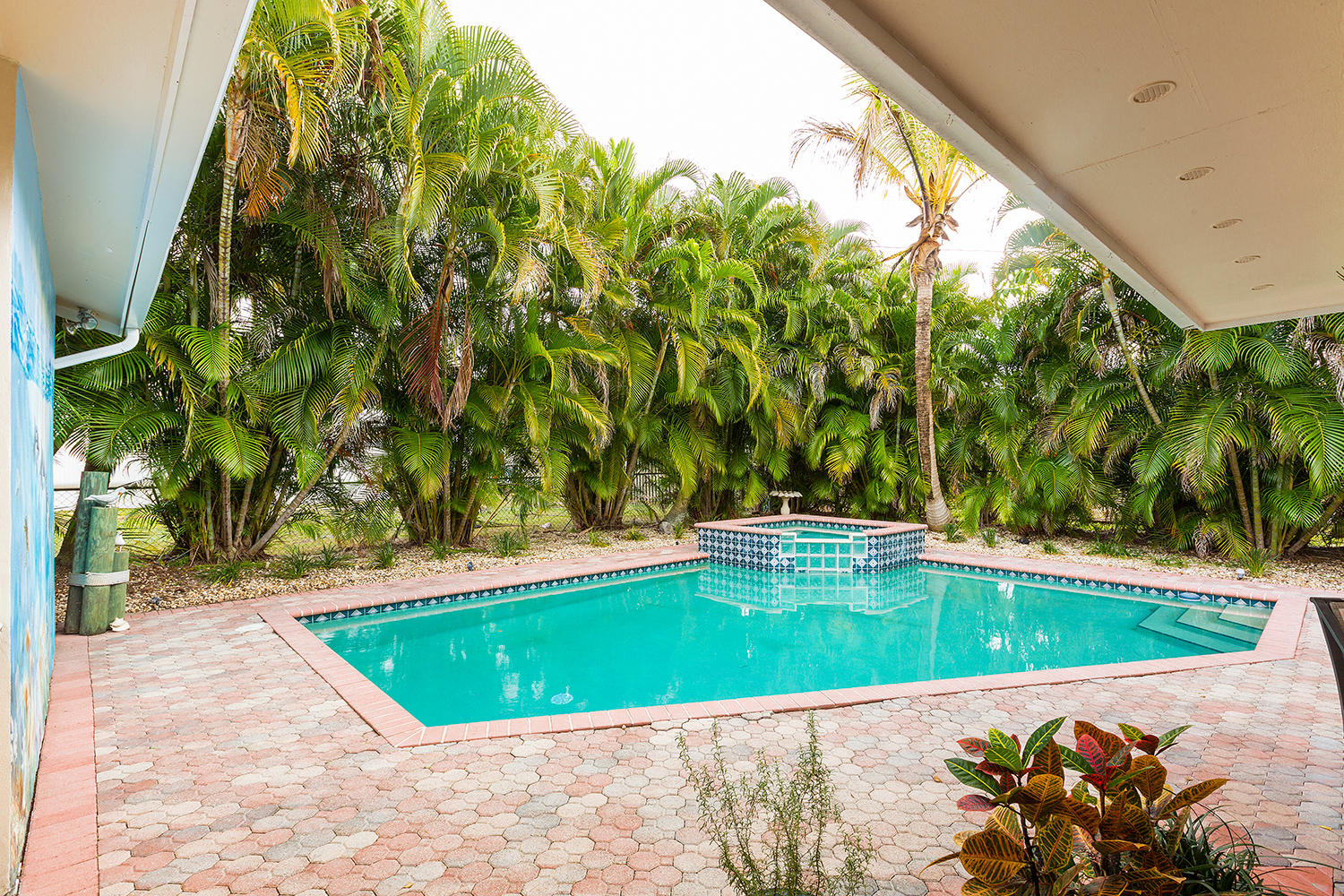 1169 Southwest 14th Street Boca Raton, FL 33486 - Photo 21 of 22 20_Pool1.jpg