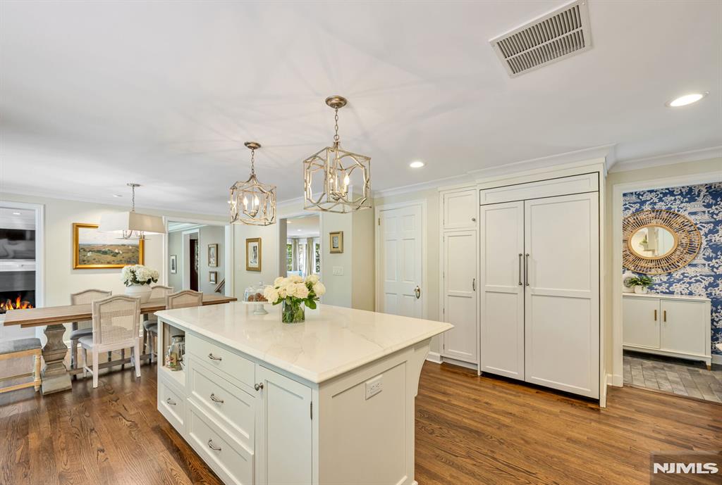 101 Ardmore Road Ho-Ho-Kus, NJ 07423 - Photo 6 of 35