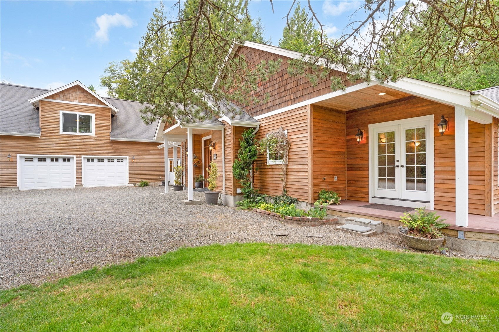 3409 Northwest Cooper Point Road Northwest Olympia, WA 98502 - Photo 2 of 40 Gallery Image 2