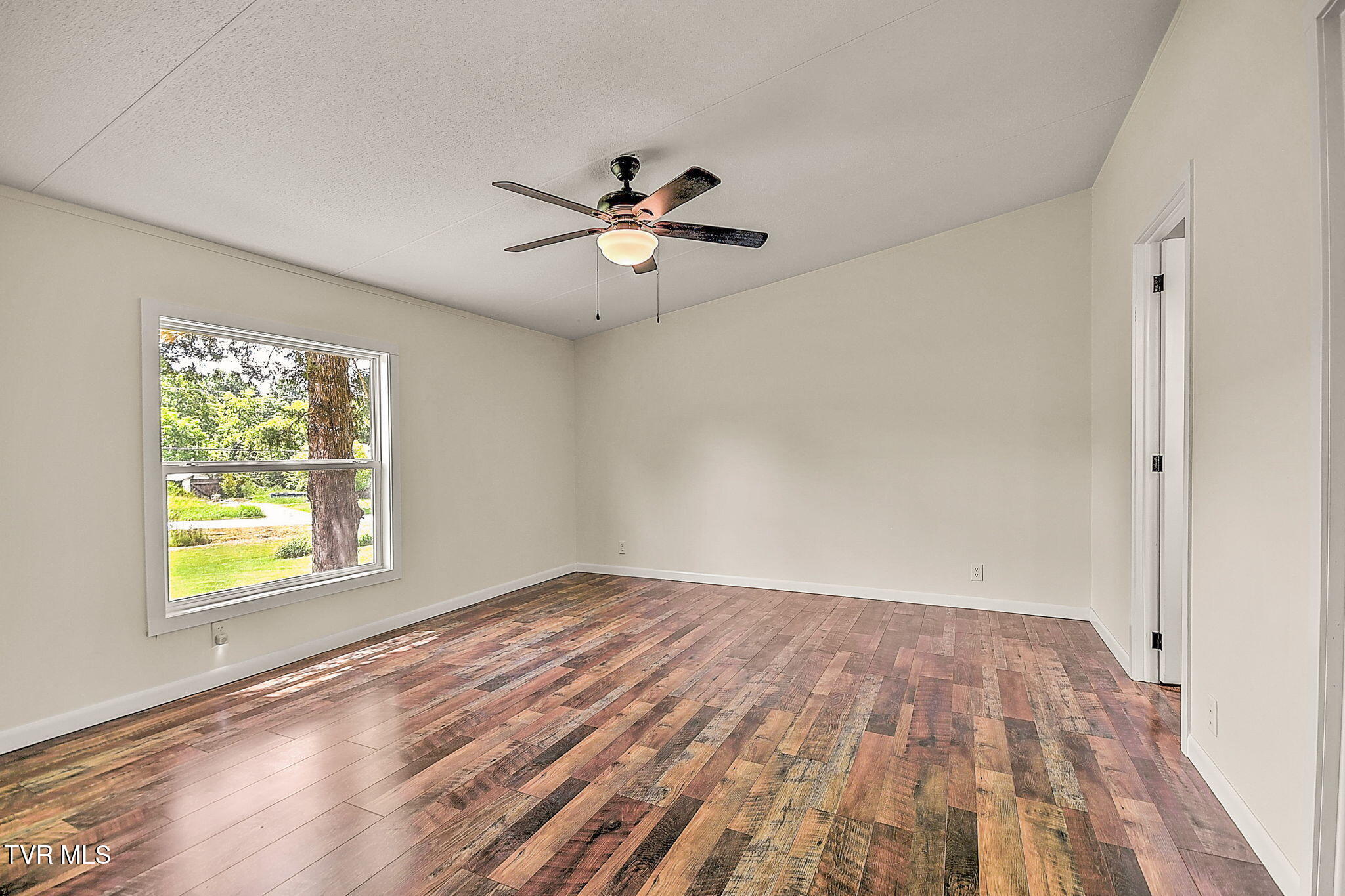 650 Ottway Road Greeneville, TN 37745 - Photo 26 of 44 26-web-or-mls-650 Ottway Rd BW-27