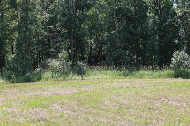 $1,050,000 | Poehlman Road, New London, WI 54961