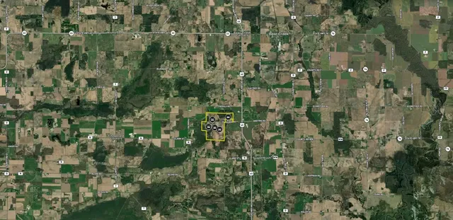 $1,050,000 | Poehlman Road, New London, WI 54961