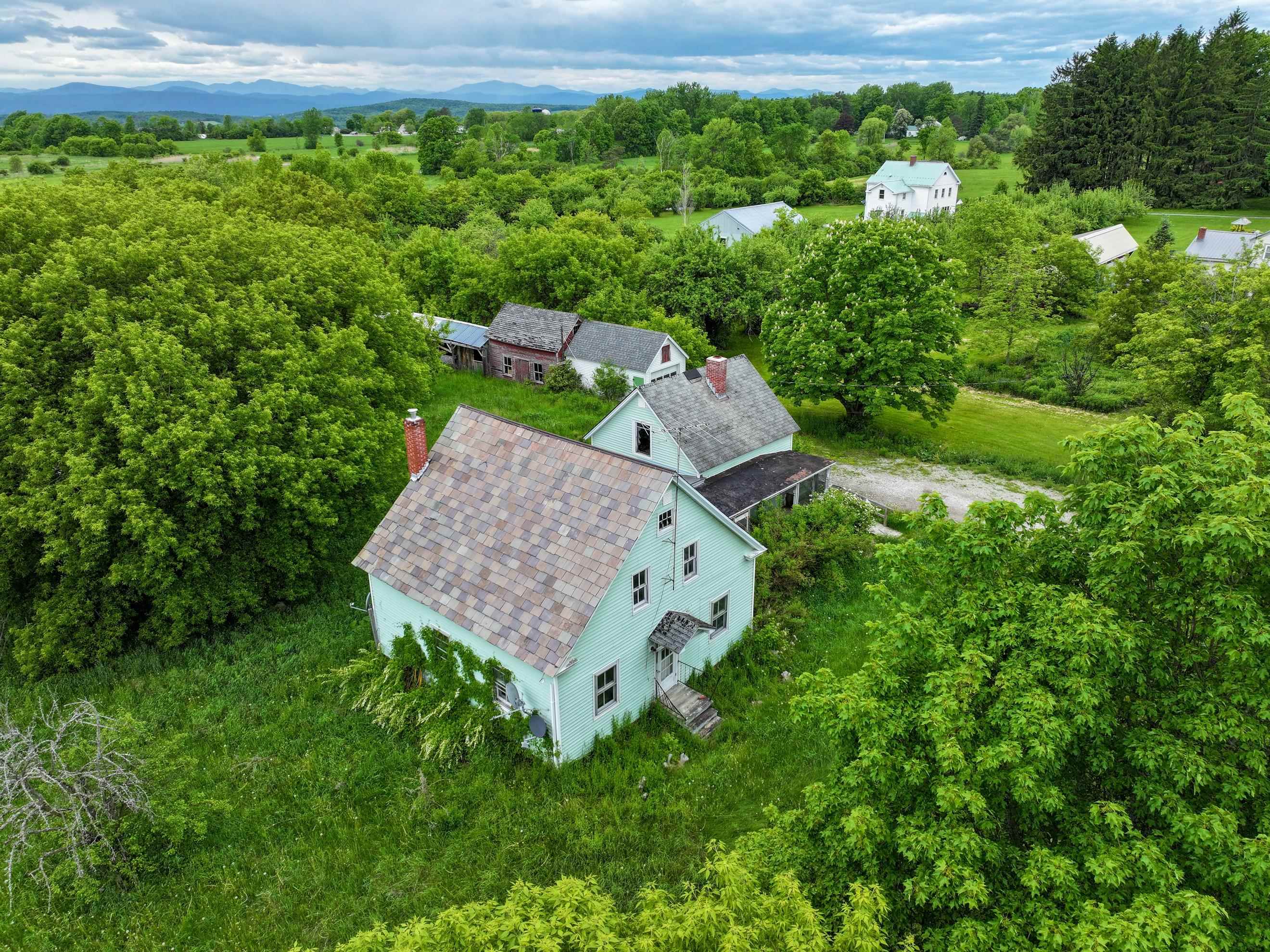 286 South Bingham Street Cornwall, VT 05753 - Photo 5 of 38