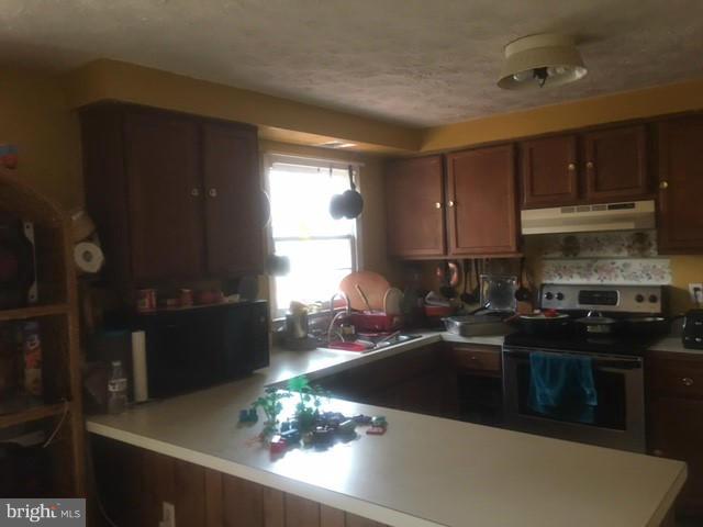 13101 North Point Lane Laurel, MD 20708 - Photo 9 of 23 Kitchen