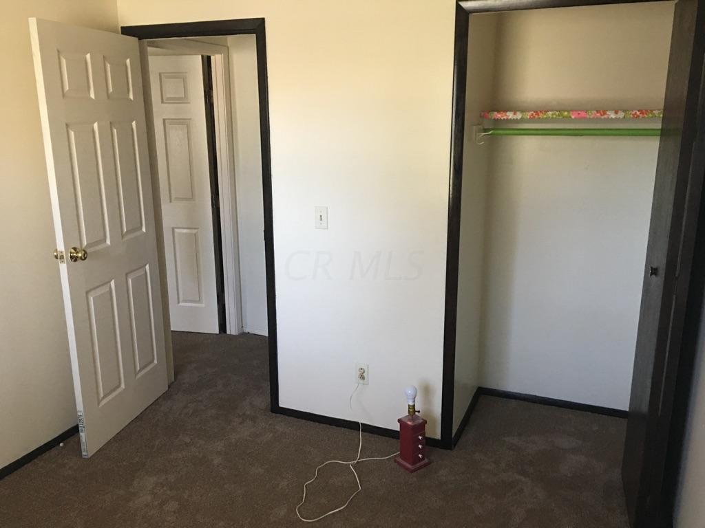 2227 Noe Bixby Road Columbus, OH 43232 - Photo 2 of 19 Gallery Image 2