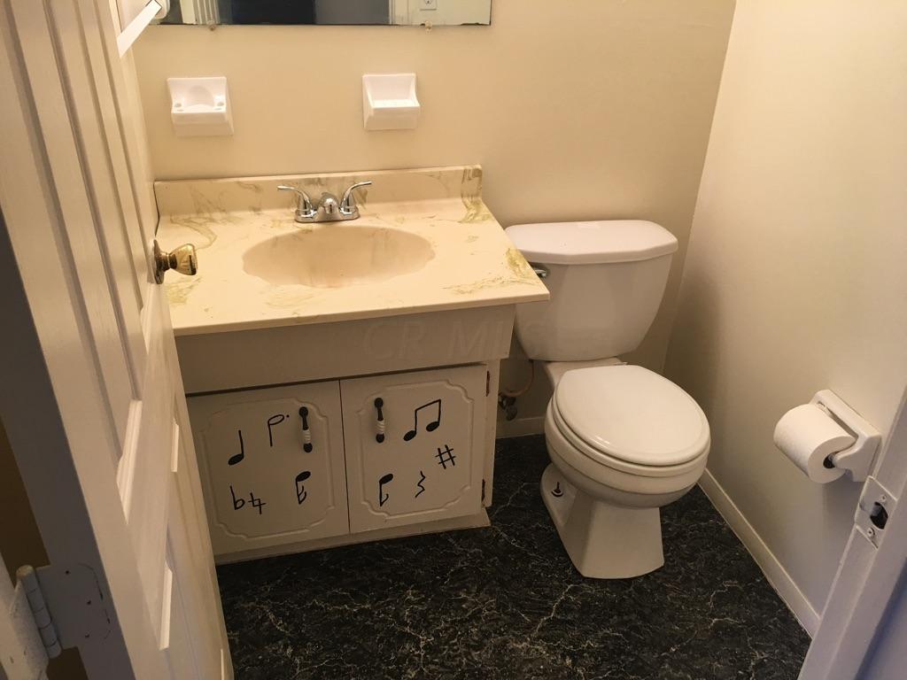 2227 Noe Bixby Road Columbus, OH 43232 - Photo 8 of 19 Gallery Image 8