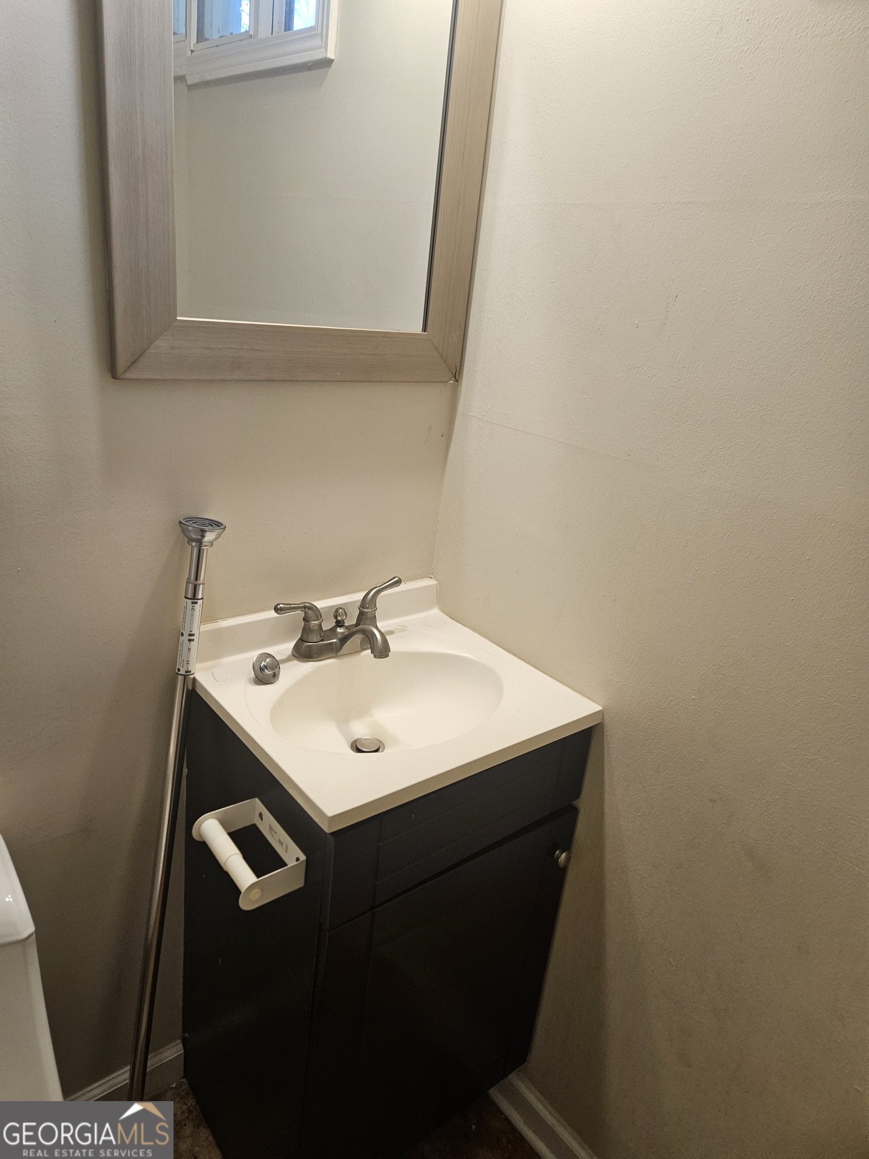 2001 Merle Circle Decatur, GA 30032 - Photo 2 of 11