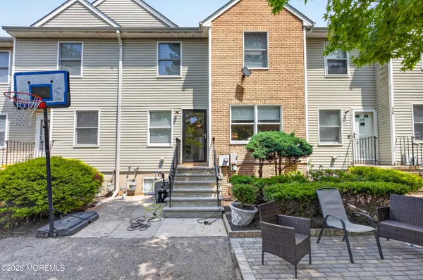 $910,000 | 121 Forest Park Circle, Lakewood, NJ 08701
