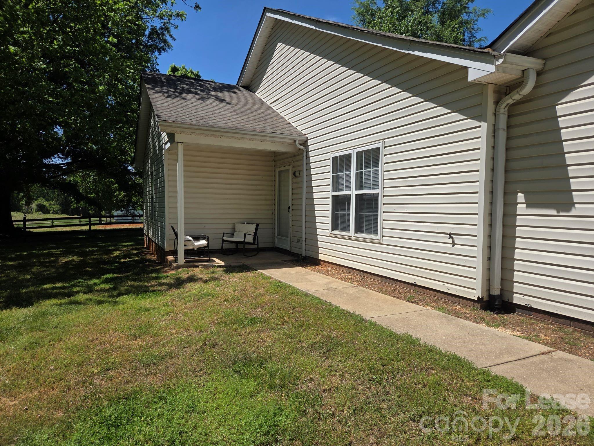 111 Clodfelter Road Mooresville, NC 28115 - Photo 2 of 16