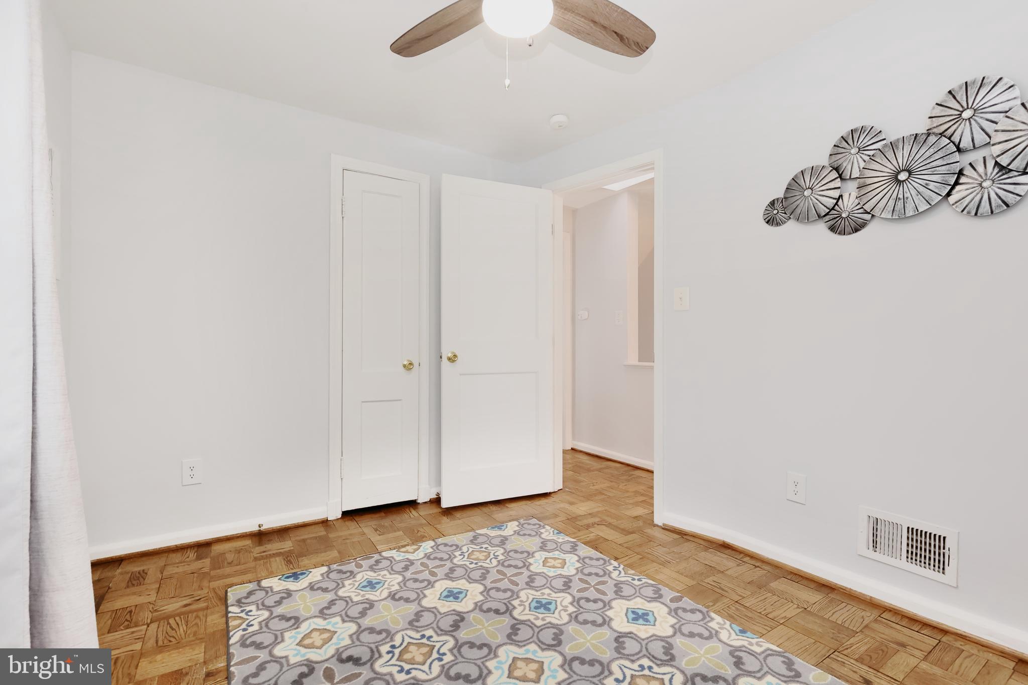 3005 16th Road South Arlington, VA 22204 - Photo 22 of 32