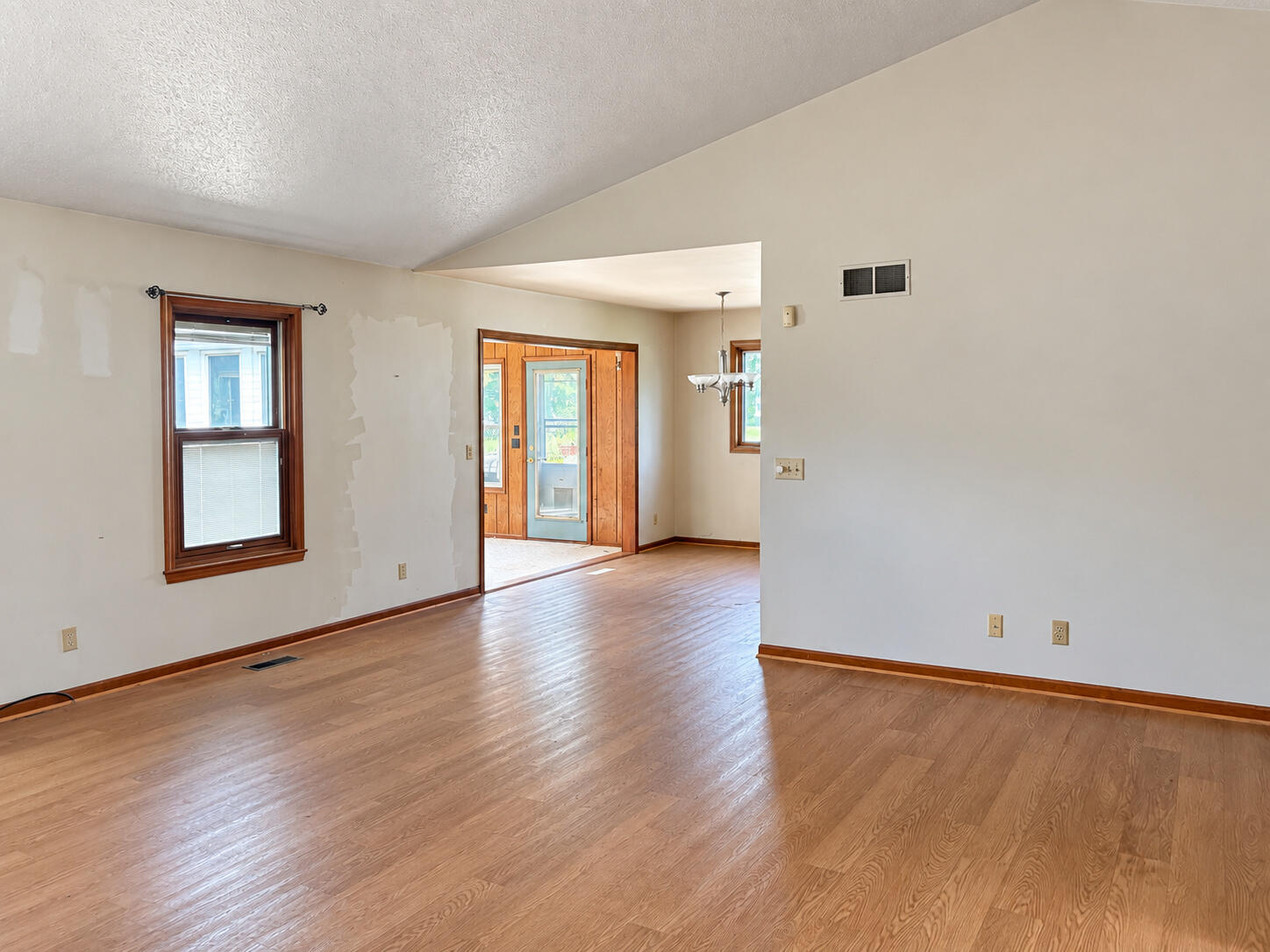 2615 College Road Holt, MI 48842 - Photo 8 of 29 Living into dining room