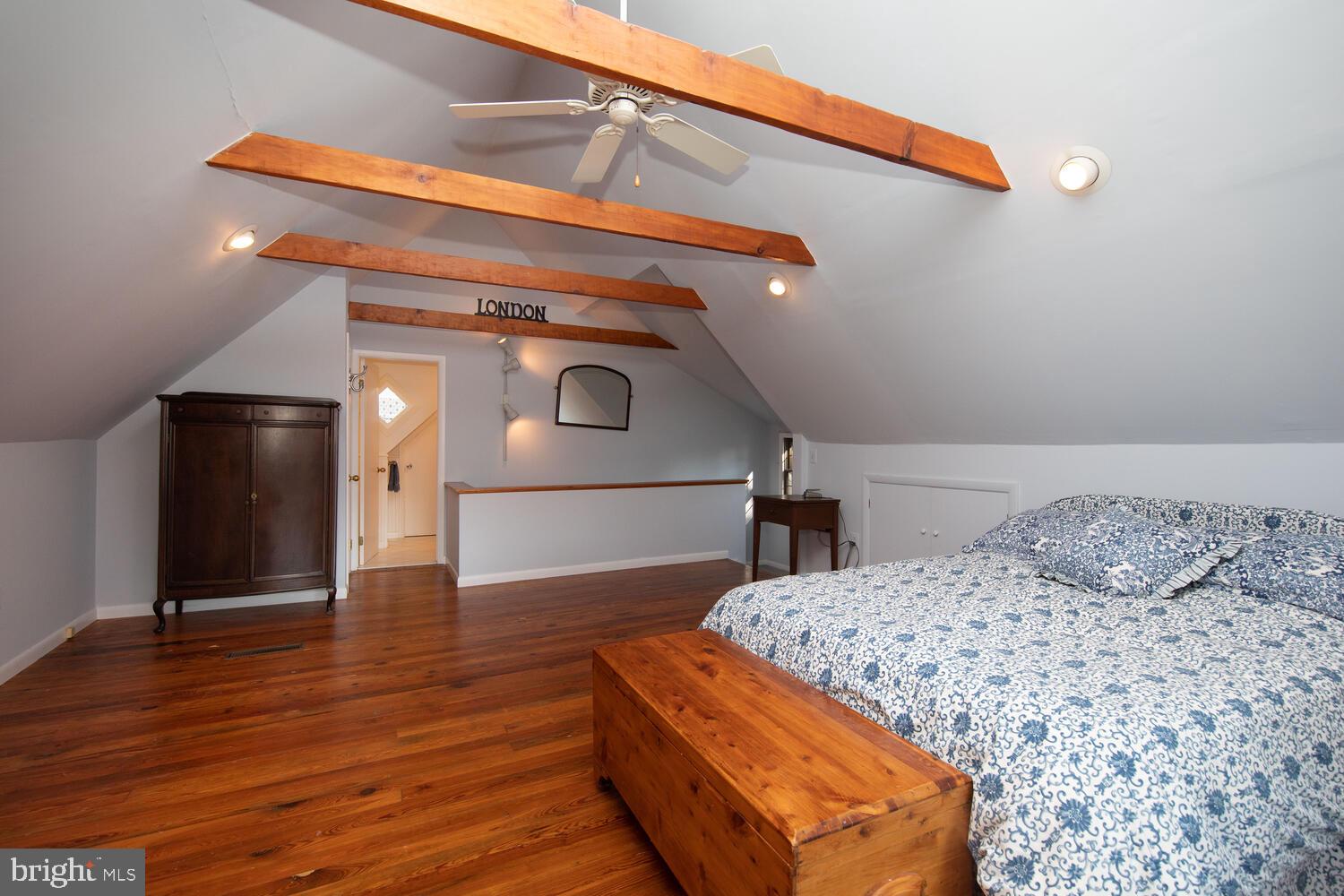 317 Fisher Road Jenkintown, PA 19046 - Photo 41 of 60 3rd Floor En Suite Bedroom (#4)