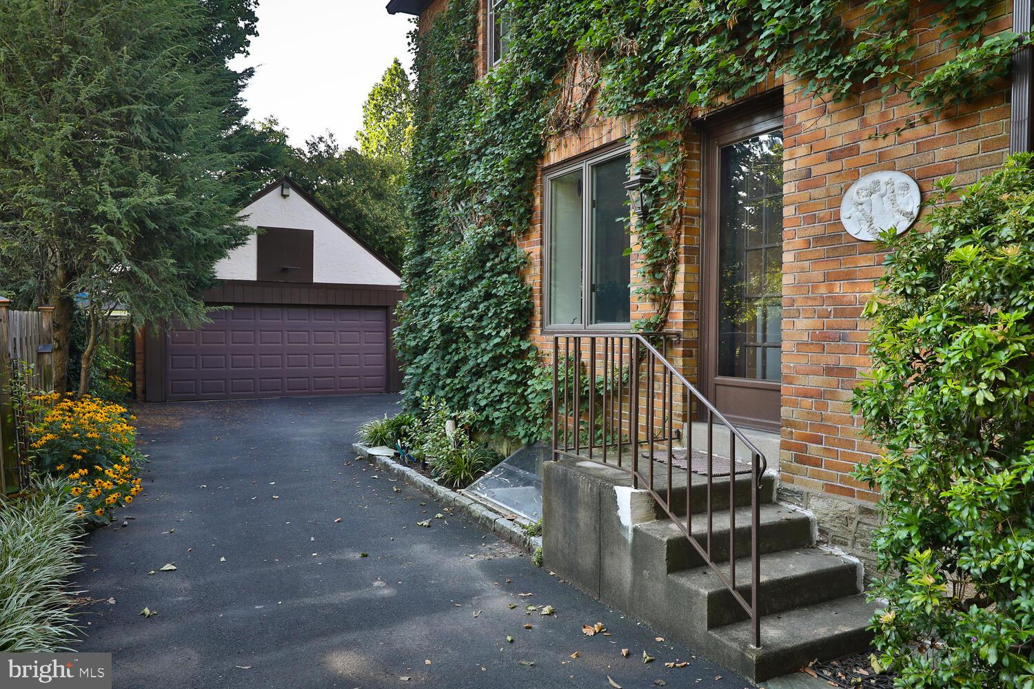 317 Fisher Road Jenkintown, PA 19046 - Photo 52 of 60 Driveway/Garage