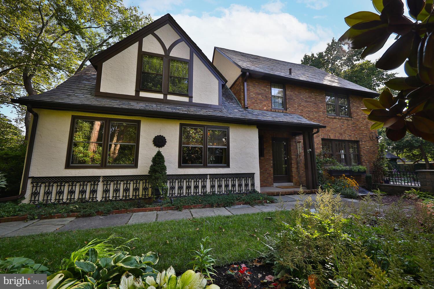 317 Fisher Road Jenkintown, PA 19046 - Photo 9 of 60 Side Exterior