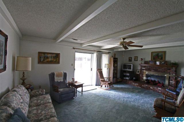 1237 West Eymann Avenue Reedley, CA 93654 - Photo 4 of 25 Additional Photo
