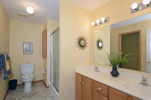 $279,900 | 6463 Brook Lane, Savage, MN 55378