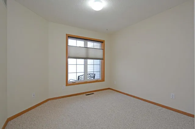 $279,900 | 6463 Brook Lane, Savage, MN 55378