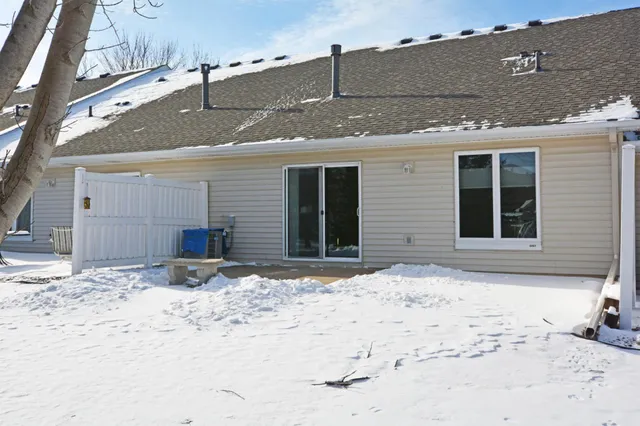 $279,900 | 6463 Brook Lane, Savage, MN 55378