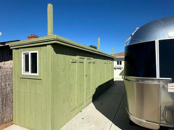 a plant that is sitting in a fruit tree