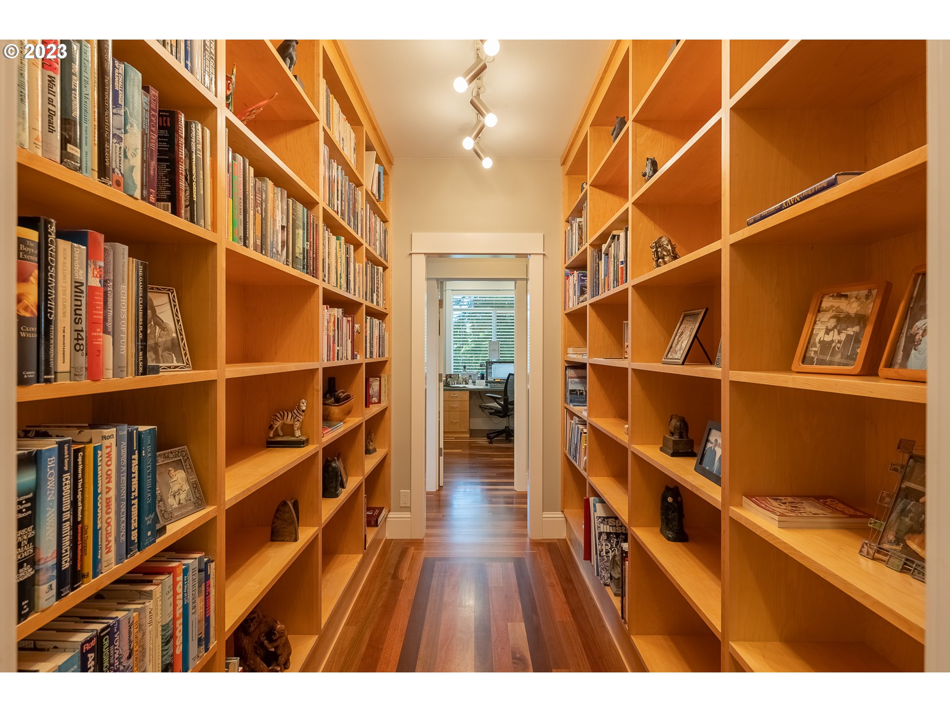 83917 Cloud 9 Road Florence, OR 97439 - Photo 23 of 48 a view of closet with wooden floor