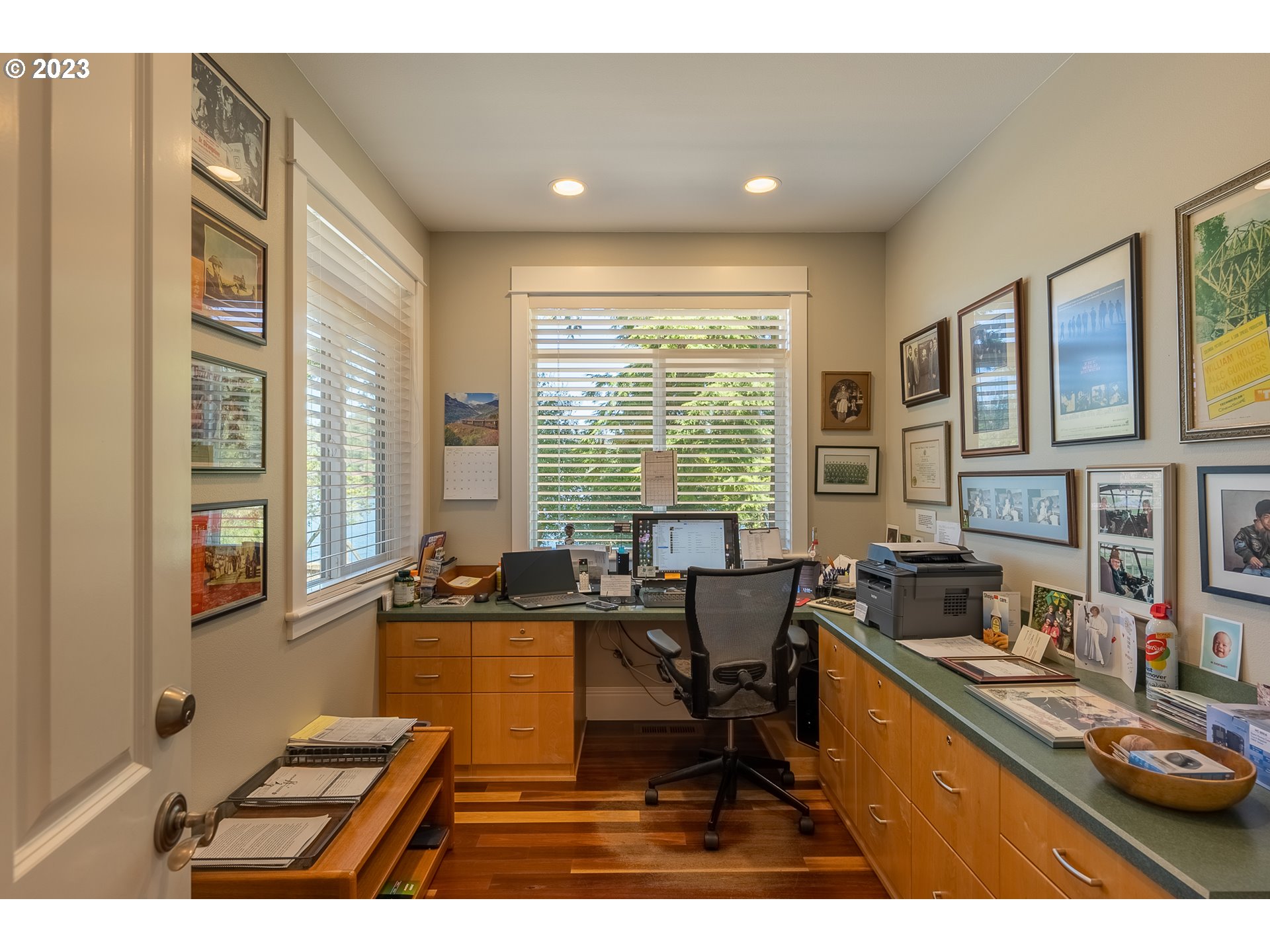 83917 Cloud 9 Road Florence, OR 97439 - Photo 30 of 48 a open kitchen with dining table and chairs