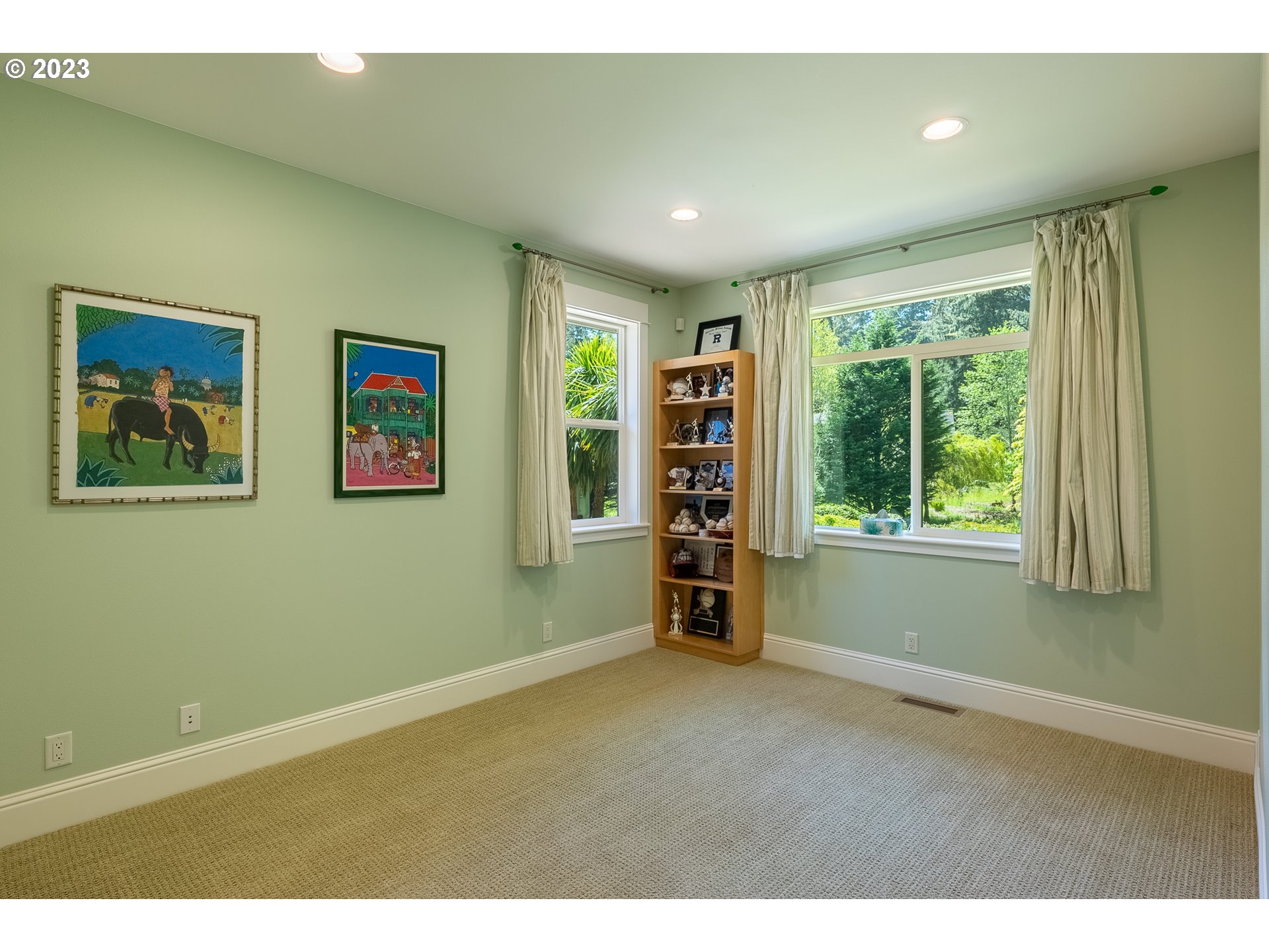 83917 Cloud 9 Road Florence, OR 97439 - Photo 35 of 48 a view of an empty room with a window