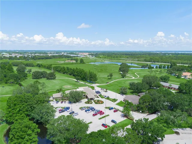 a view of a tennis court