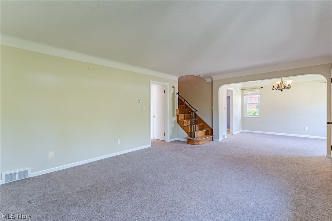 3666 Silsby Road University Heights, OH 44118 - Photo 5 of 37
