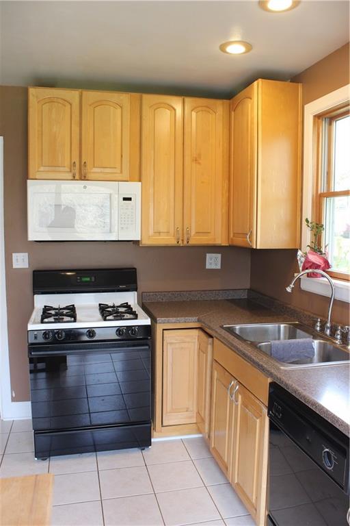 4766 Mooney Road Homestead, PA 15120 - Photo 3 of 22 Gallery Image 3