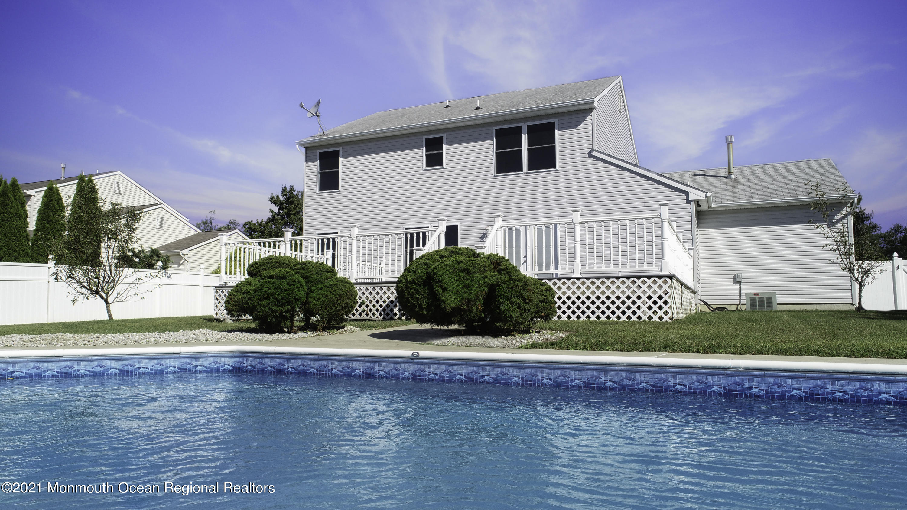 93 Mapletree Road Toms River, NJ 08753 - Photo 16 of 17 46D38494-560B-479B-A3BA-BB44B0CD8F91