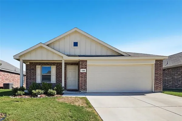 $1,850 | 1380 Beach Drive, Pelican Bay, TX 76020