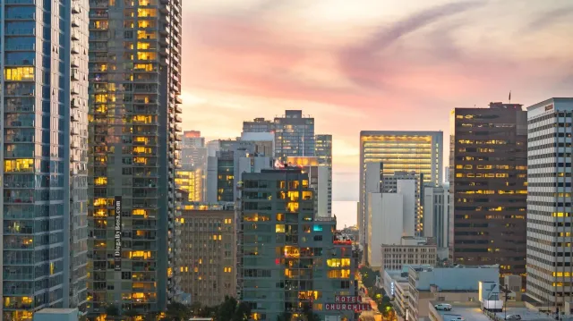 $5,950 | 1080 Park Boulevard, Unit 1702, San Diego, CA 92101