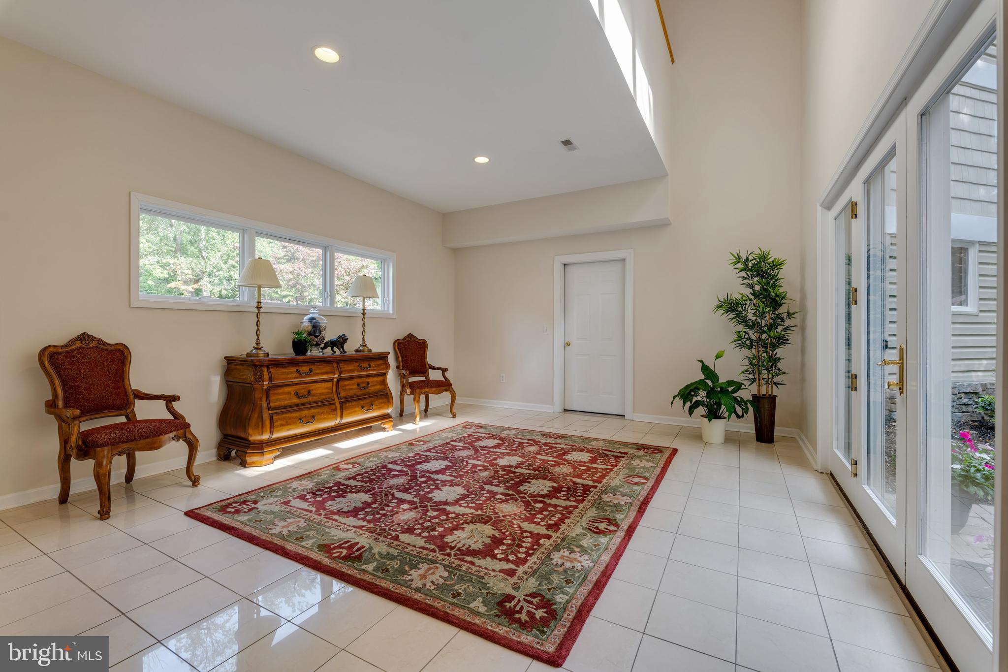 287 Long Point Road Crownsville, MD 21032 - Photo 6 of 51 Foyer