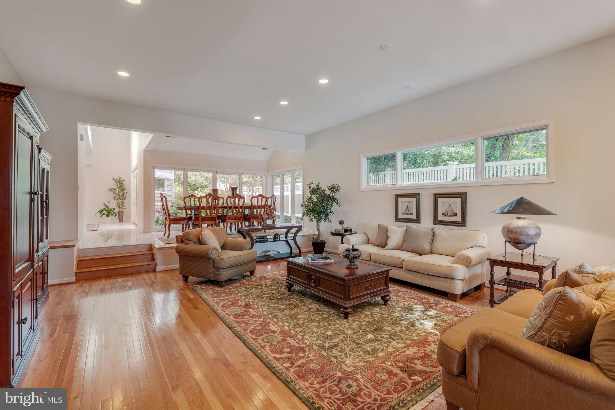 287 Long Point Road Crownsville, MD 21032 - Photo 9 of 51 Living Room