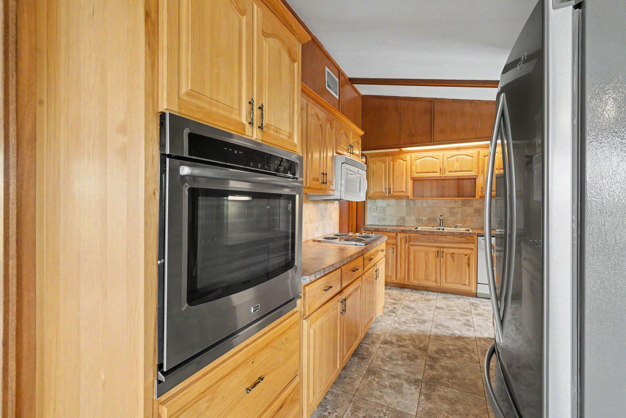 158 County Road East Houlton, WI 54082 - Photo 12 of 35