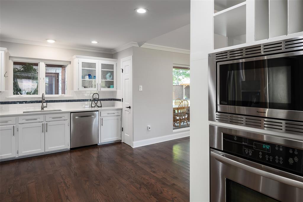 3867 Beutel Court Dallas, TX 75229 - Photo 11 of 38