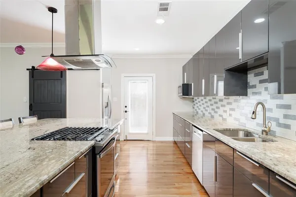 $1,490,000 | 3867 Beutel Court, Dallas, TX 75229