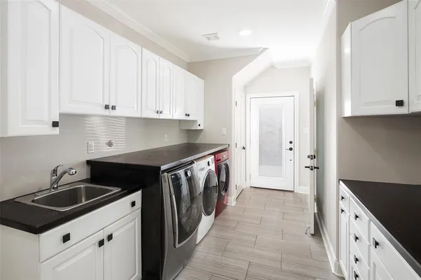 $1,490,000 | 3867 Beutel Court, Dallas, TX 75229