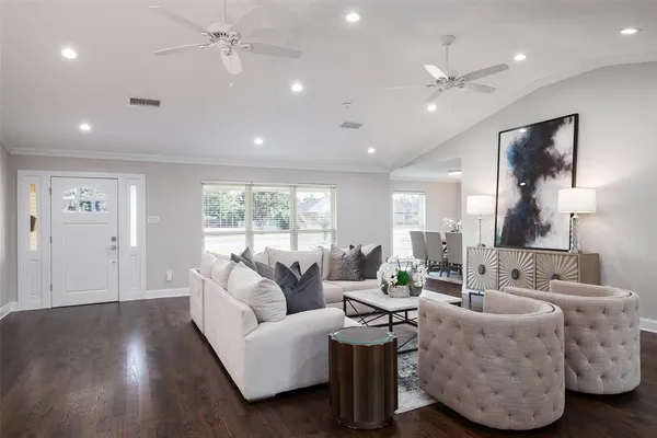 $1,490,000 | 3867 Beutel Court, Dallas, TX 75229