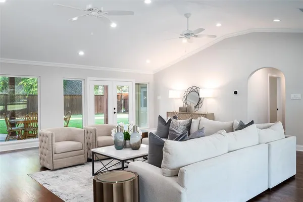 $1,490,000 | 3867 Beutel Court, Dallas, TX 75229