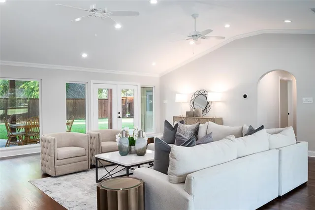 $1,550,000 | 3867 Beutel Court, Dallas, TX 75229