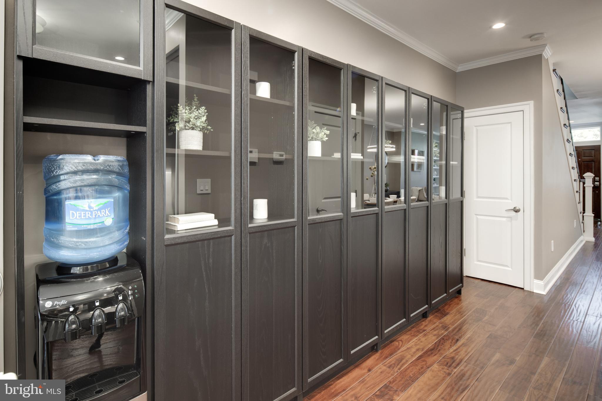 1430 T Street Northwest Washington, DC 20009 - Photo 13 of 50 Built-ins