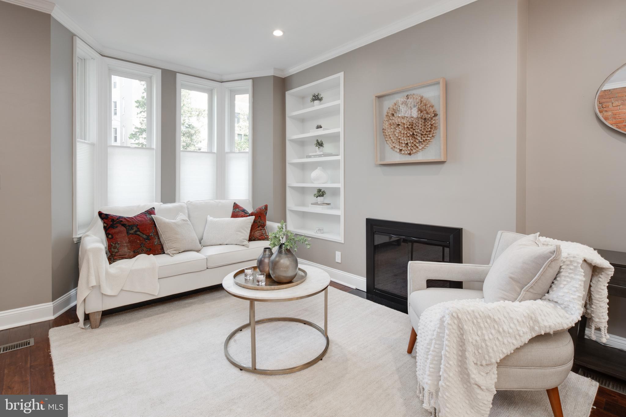 1430 T Street Northwest Washington, DC 20009 - Photo 8 of 50 Living Room