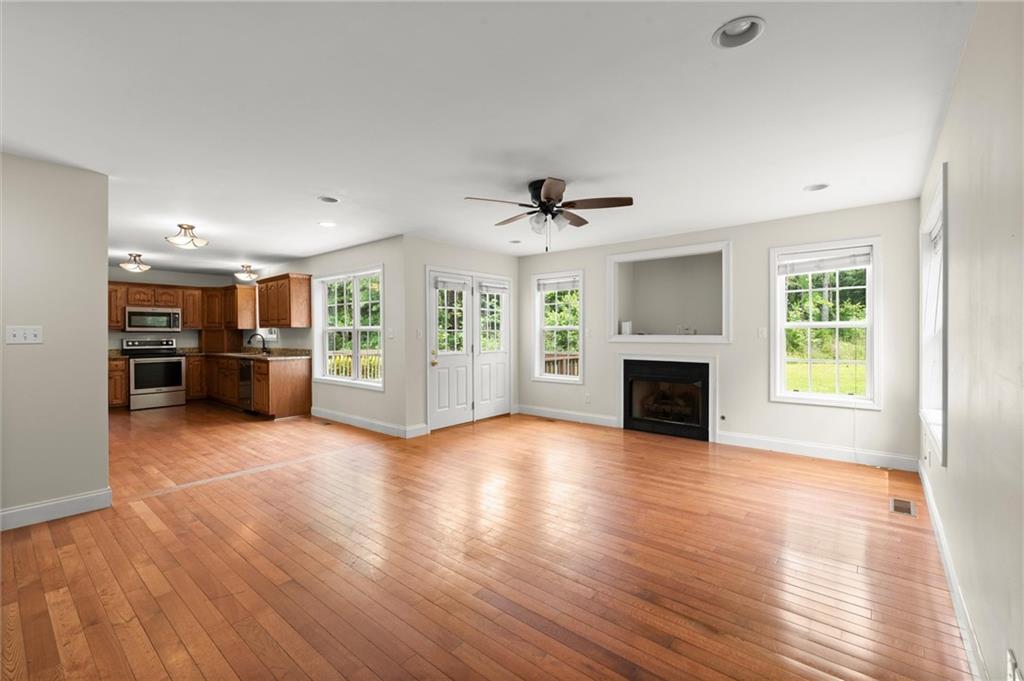 577 Everett Springs Road Southwest Calhoun, GA 30701 - Photo 11 of 46