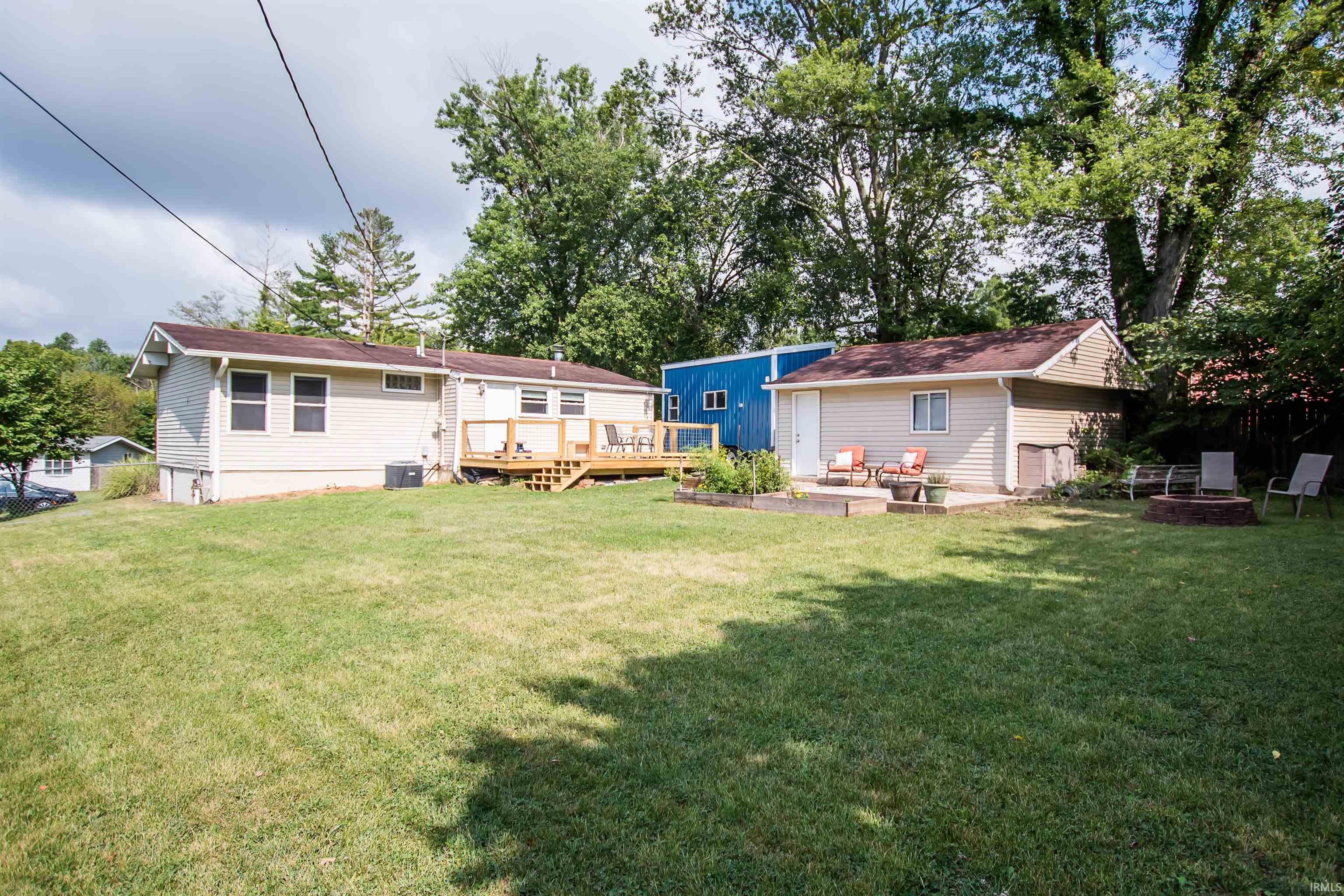 214 East Ridgeview Drive Bloomington, IN 47401 - Photo 29 of 33 Gallery Image 29
