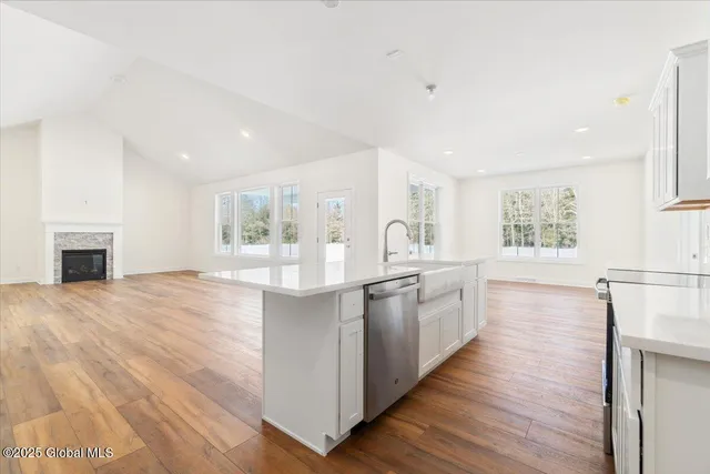 $832,500 | 1 Brookhaven Court, Wilton, NY 12866