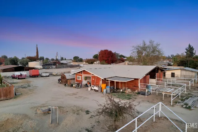 $989,900 | Undisclosed Address, Bakersfield, CA 93314