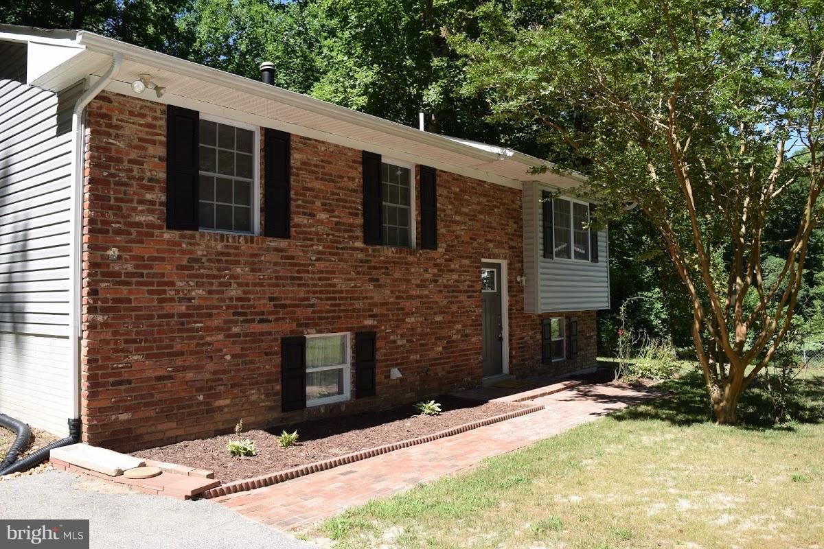 1320 Wilson Road Huntingtown, MD 20639 - Photo 3 of 29 Exterior (Front)