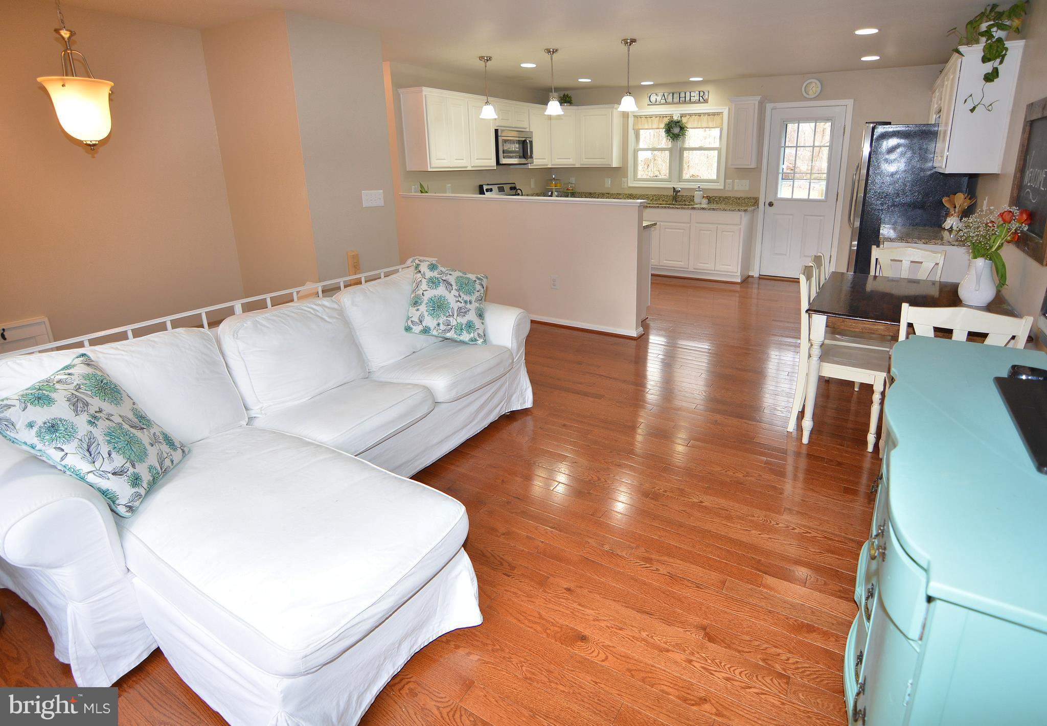1320 Wilson Road Huntingtown, MD 20639 - Photo 8 of 29 Living Room